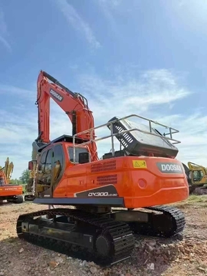 Oryginalny koreański importowany grabarz Doosan DX300LC, waga operacyjna 30 ton, wiadro 0,64-1,75m3, moc 151kW