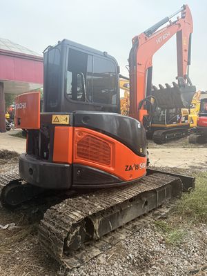 Używana koparka gąsienicowa Hitachi ZX50U, doskonała wydajność, niska cena, krótki czas pracy, najnowszy model.